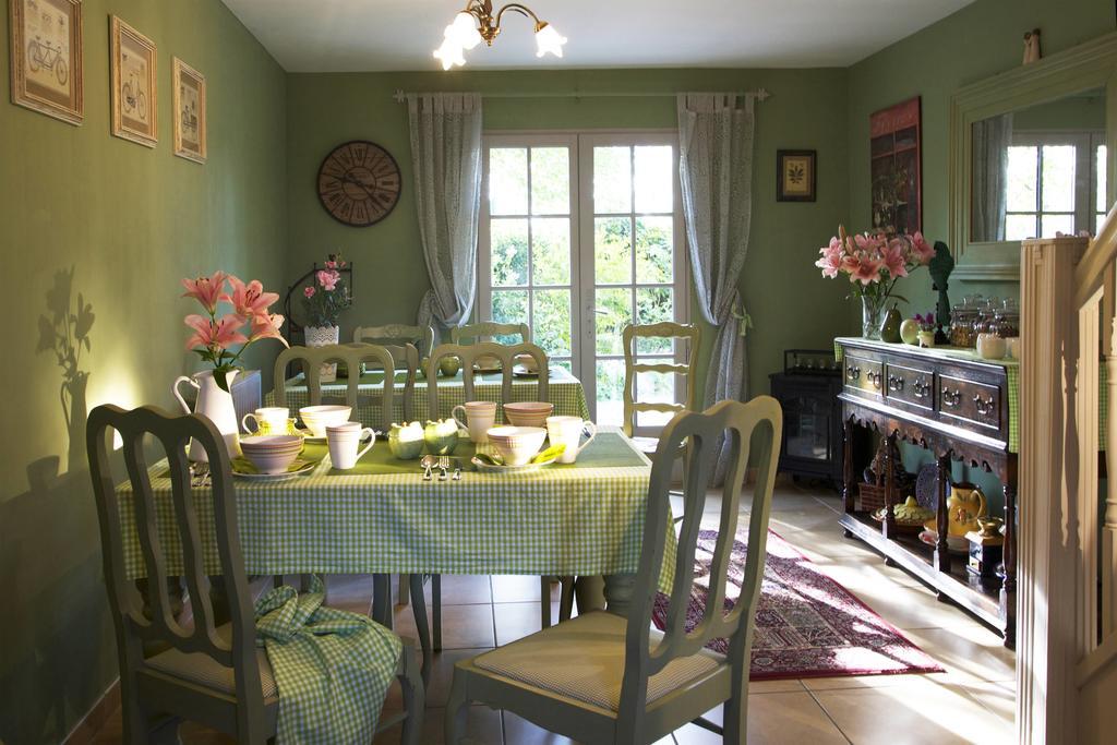 Bed and Breakfast Le Domaine De L'Arche Plouasne Exterior foto