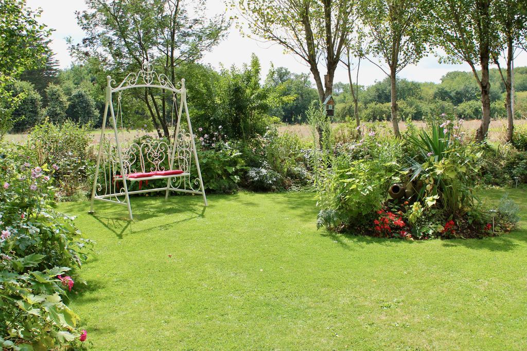 Bed and Breakfast Le Domaine De L'Arche Plouasne Exterior foto